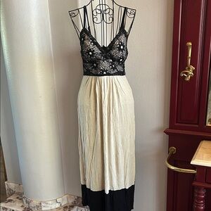 Black and Cream Lace Maxi Dress